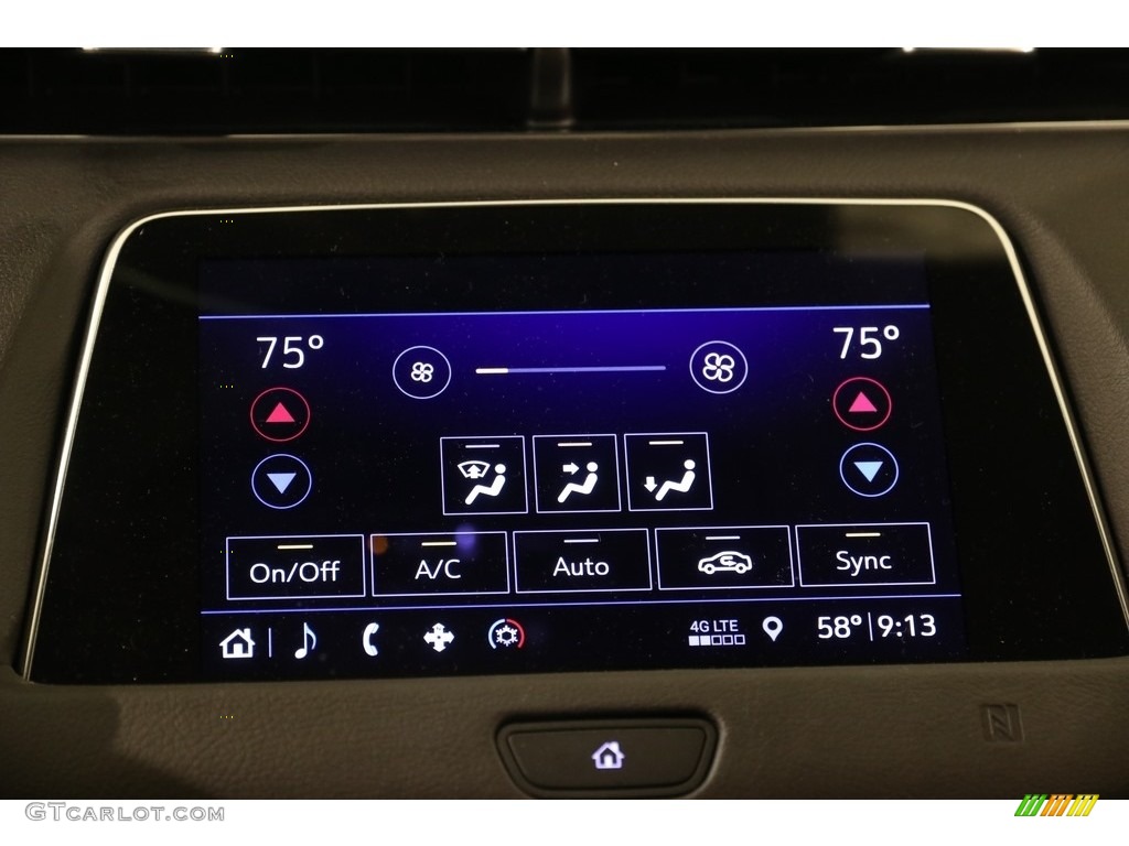 2019 Cadillac XT4 Sport Controls Photo #133499009