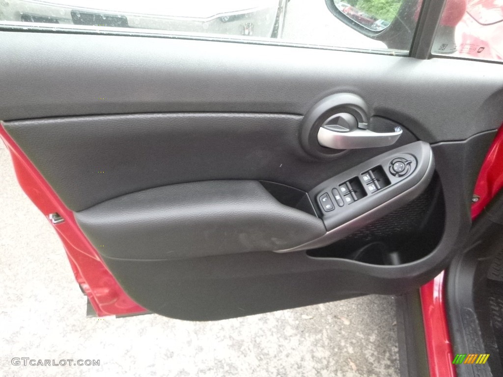 2019 Fiat 500X Trekking AWD Door Panel Photos