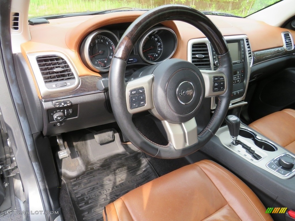 2011 Grand Cherokee Overland 4x4 - Mineral Gray Metallic / New Saddle/Black photo #31