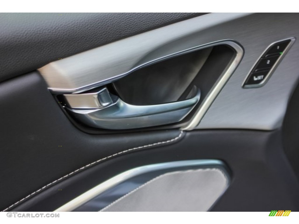 2020 Acura RDX Technology Ebony Door Panel Photo #133506406