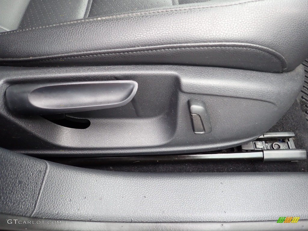 2014 Jetta SE Sedan - Tempest Blue Metallic / Titan Black photo #17