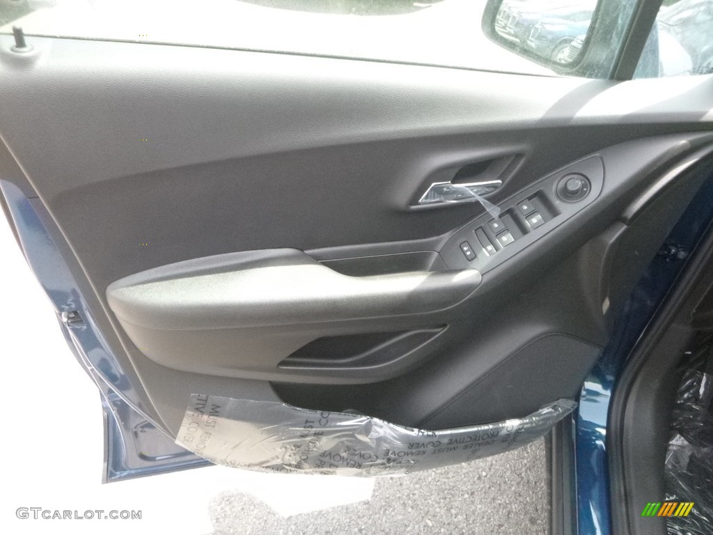 2019 Trax LT AWD - Pacific Blue Metallic / Jet Black photo #13