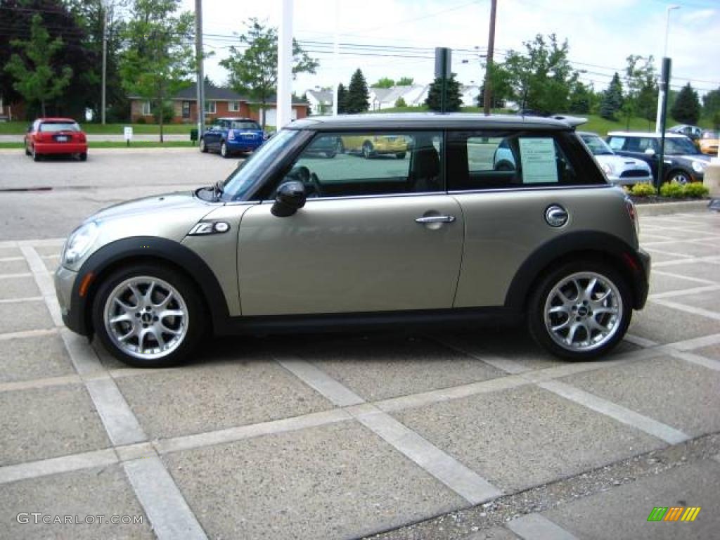2009 Cooper S Hardtop - Sparkling Silver Metallic / Punch Carbon Black Leather photo #5