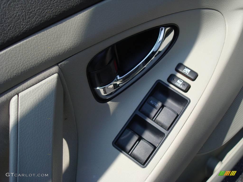 2007 Camry LE - Black / Bisque photo #14