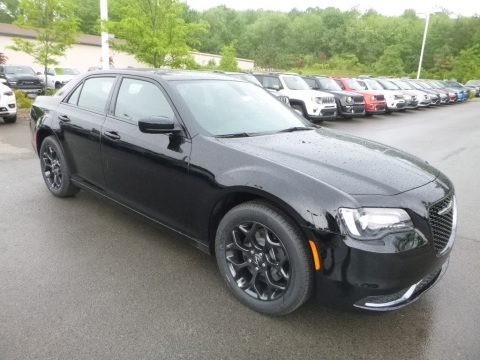 2019 Chrysler 300 Touring AWD Data, Info and Specs