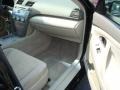 Black - Camry LE Photo No. 17