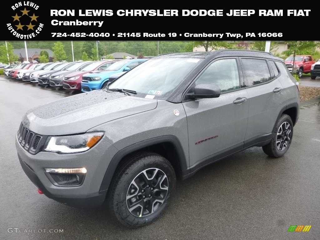 Sting-Gray Jeep Compass