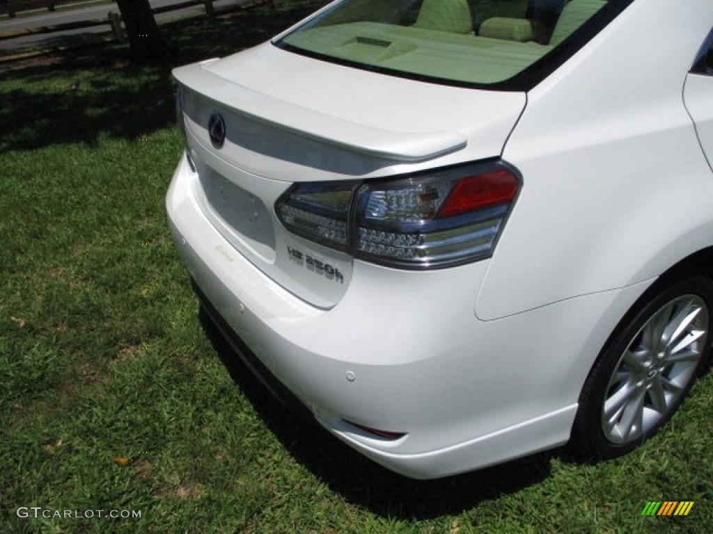 2010 HS 250h Hybrid Premium - Starfire White Pearl / Parchment photo #30