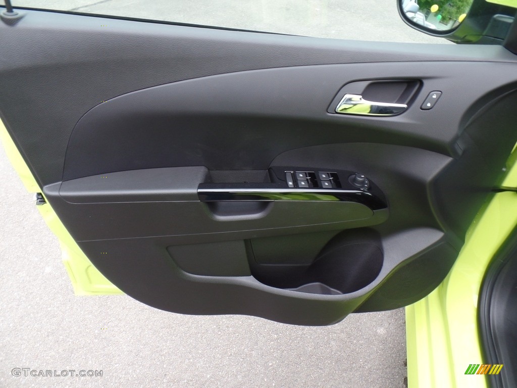 2019 Chevrolet Sonic Premier Hatchback Door Panel Photos