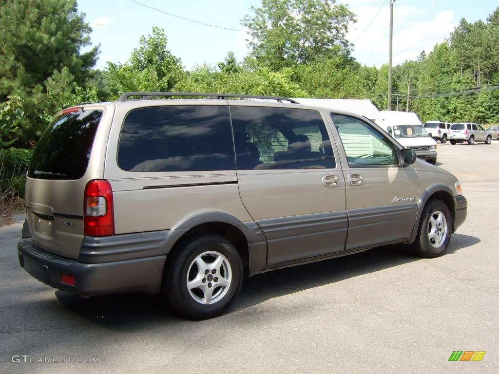 2000 Montana Vision - Light Taupe Metallic / Taupe photo #5