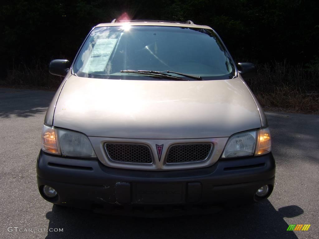 2000 Montana Vision - Light Taupe Metallic / Taupe photo #9