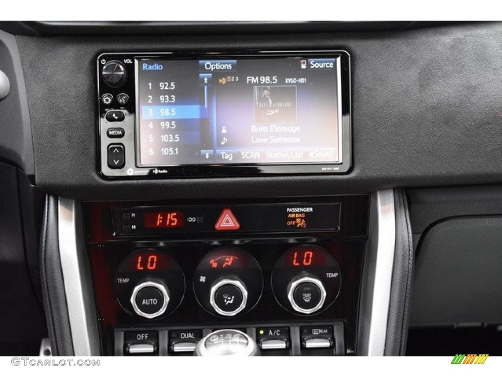 2019 Toyota 86 TRD Special Edition Controls Photos