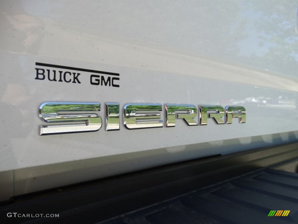 2019 GMC Sierra 2500HD Crew Cab 4WD Marks and Logos Photo #133525602