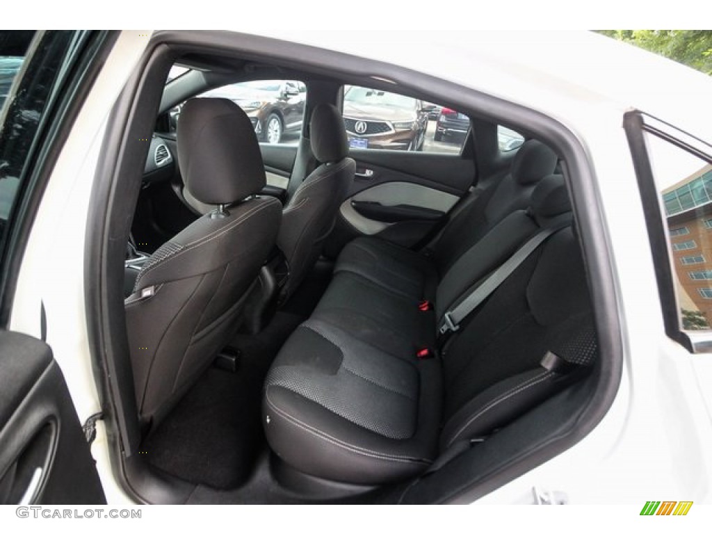 2015 Dart SXT - Bright White / Black/Light Tungsten Accent Stitching photo #18