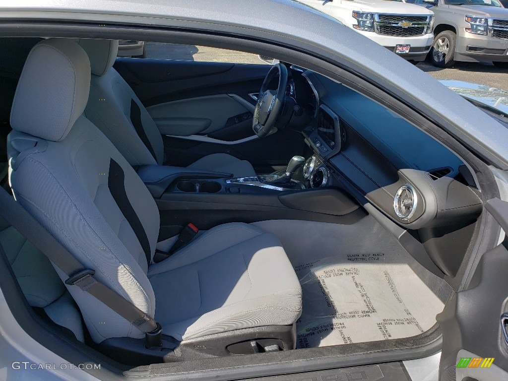 Medium Ash Gray Interior 2017 Chevrolet Camaro SS Coupe Photo #133536613