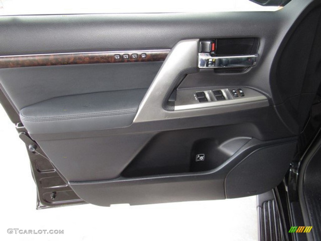 2013 Land Cruiser  - Black / Black photo #25