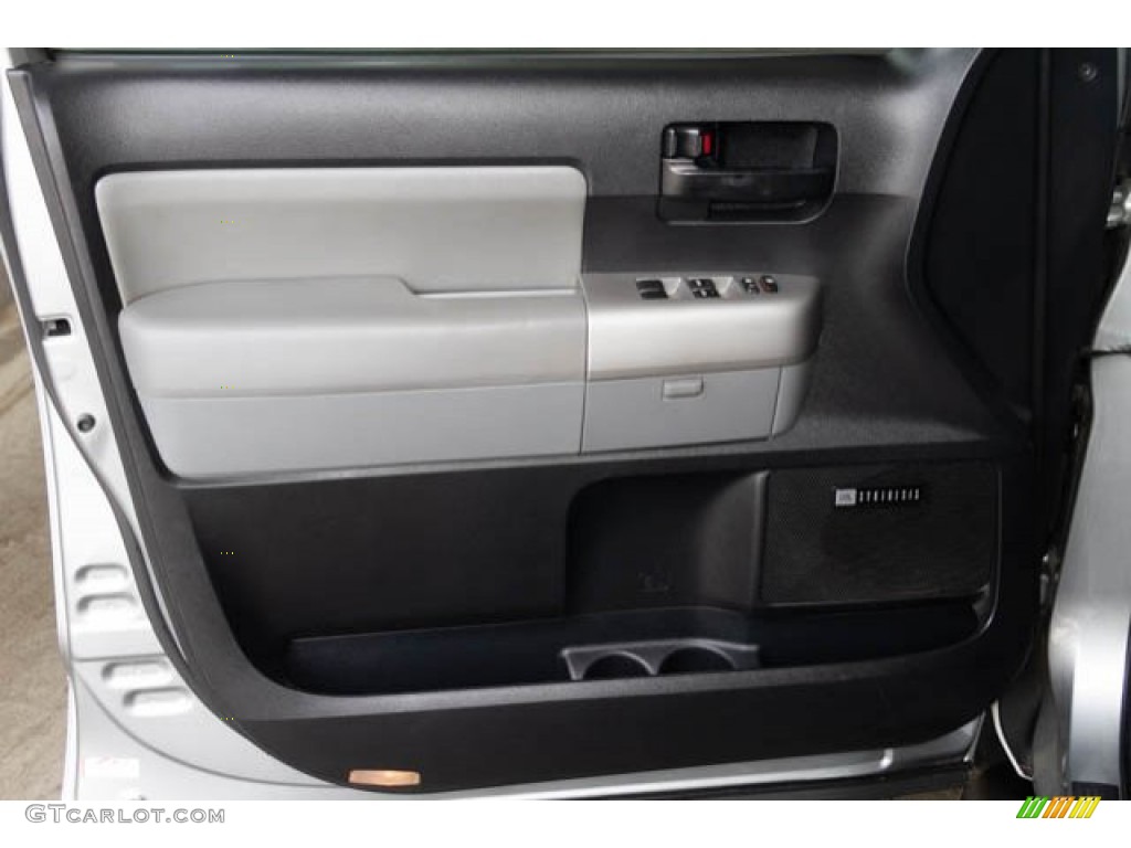 2008 Sequoia SR5 - Silver Sky Metallic / Graphite photo #24