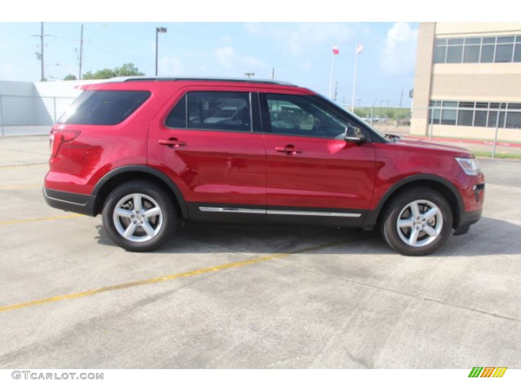 2018 Explorer XLT - Ruby Red / Ebony Black photo #10