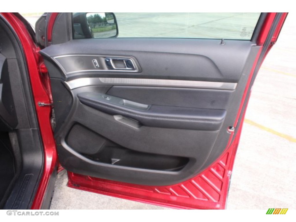 2018 Explorer XLT - Ruby Red / Ebony Black photo #28