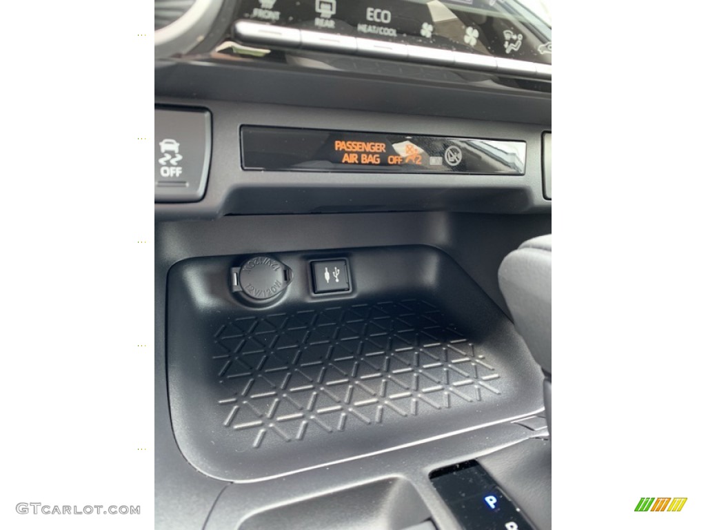 2019 RAV4 XLE AWD Hybrid - Silver Sky Metallic / Light Gray photo #41