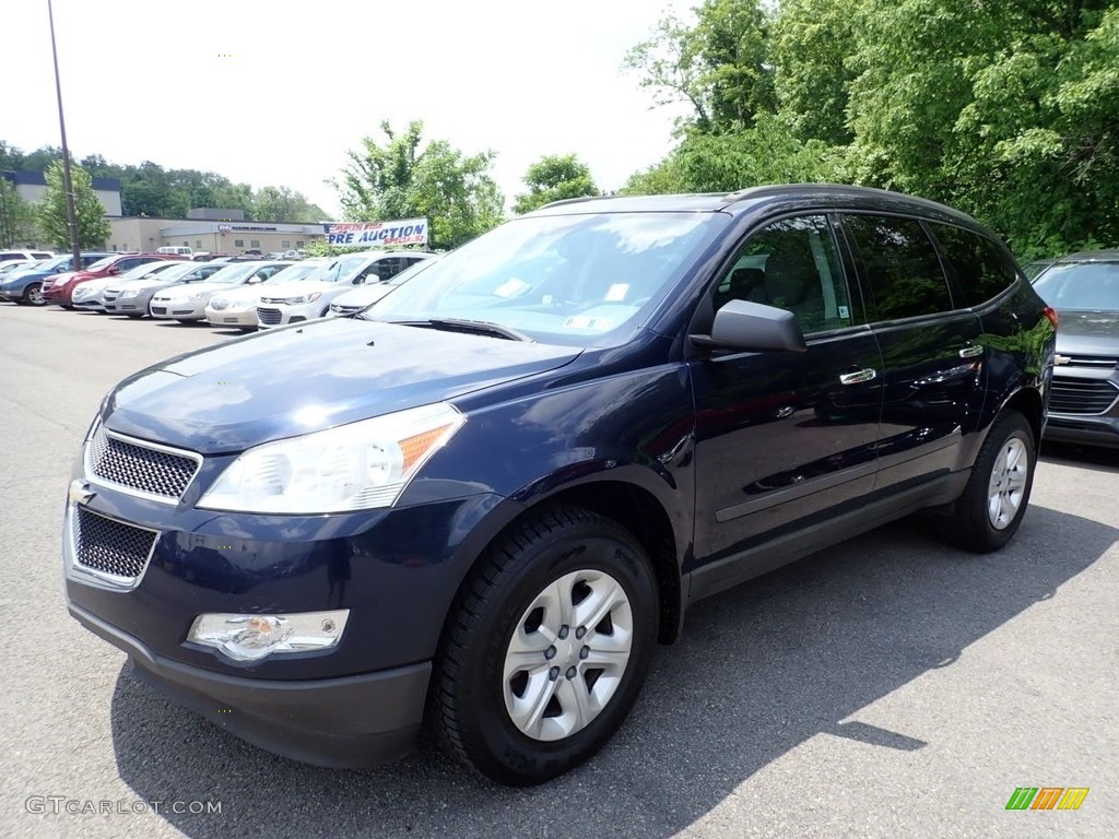 2010 Traverse LS - Dark Blue Metallic / Dark Gray/Light Gray photo #1