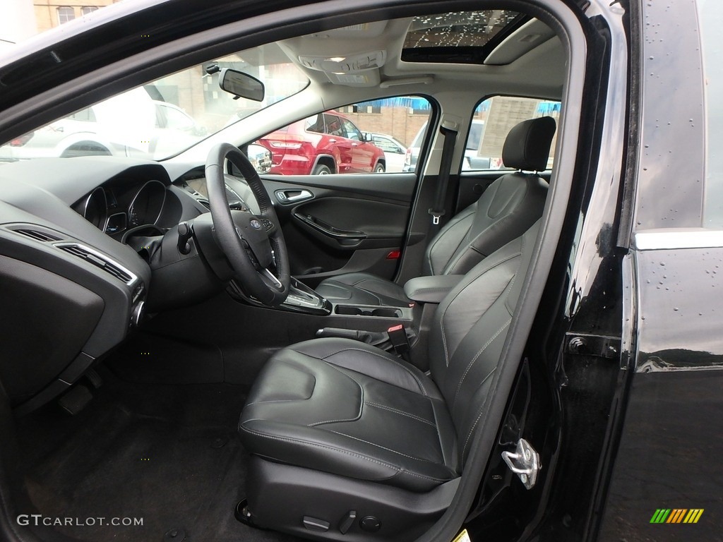 2018 Ford Focus Titanium Hatch Front Seat Photo #133564852