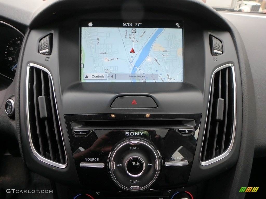 2018 Ford Focus Titanium Hatch Navigation Photo #133564984