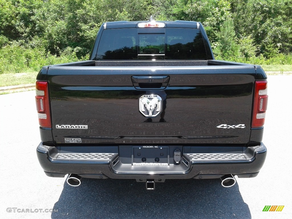 2019 1500 Laramie Crew Cab 4x4 - Diamond Black Crystal Pearl / Black photo #7