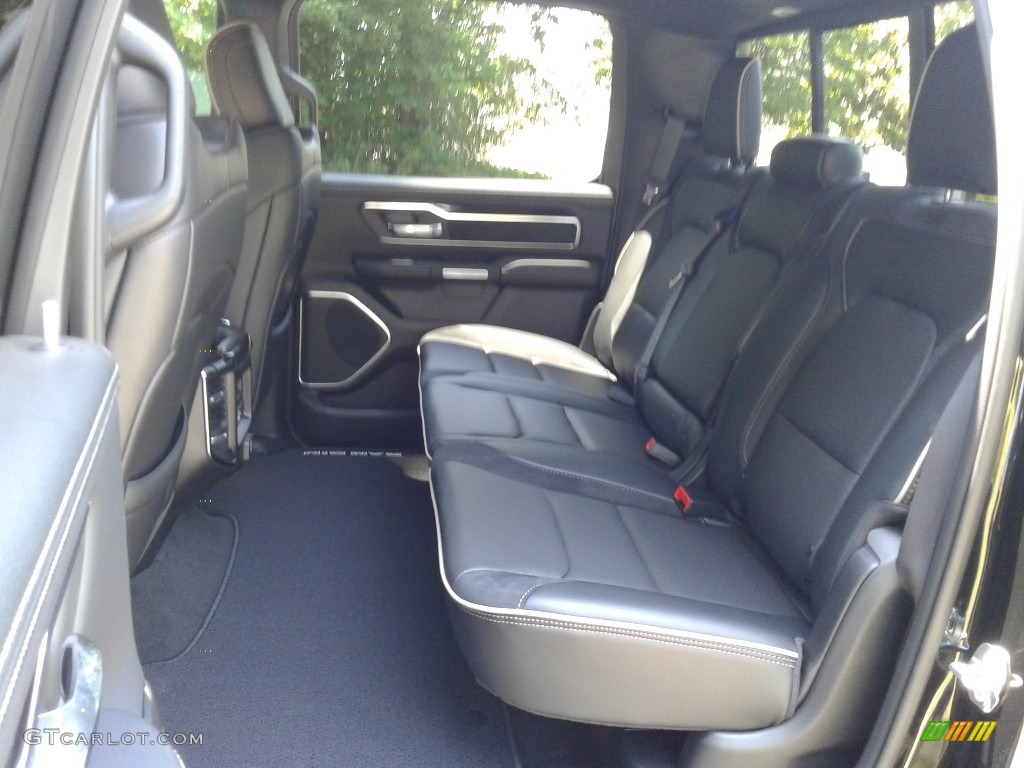 2019 1500 Laramie Crew Cab 4x4 - Diamond Black Crystal Pearl / Black photo #12