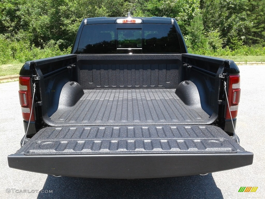 2019 1500 Laramie Crew Cab 4x4 - Diamond Black Crystal Pearl / Black photo #13