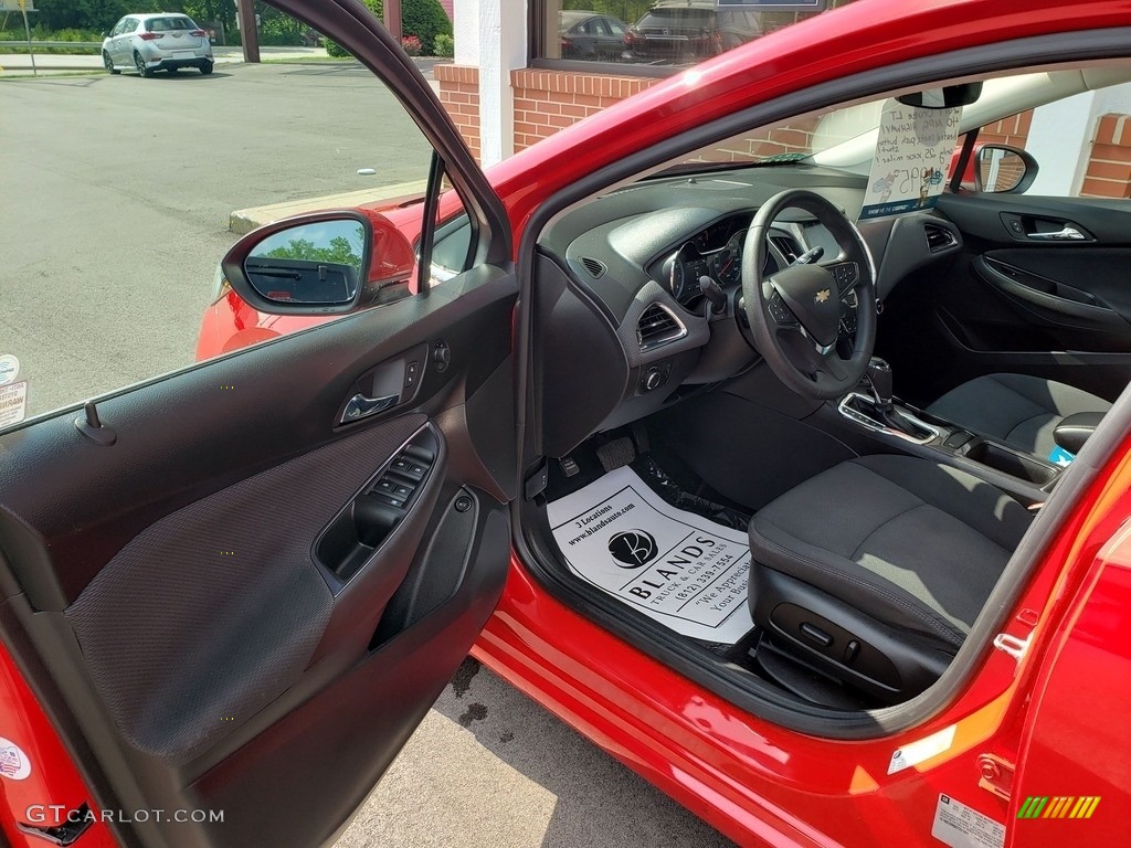 2017 Cruze LT - Red Hot / Jet Black photo #3