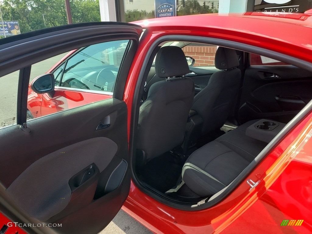 2017 Cruze LT - Red Hot / Jet Black photo #26