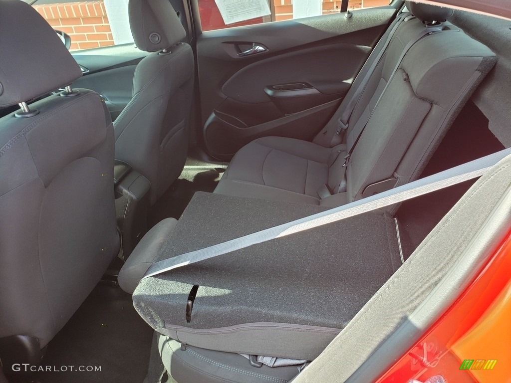 2017 Cruze LT - Red Hot / Jet Black photo #31