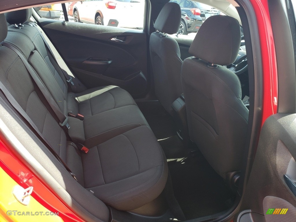 2017 Cruze LT - Red Hot / Jet Black photo #38
