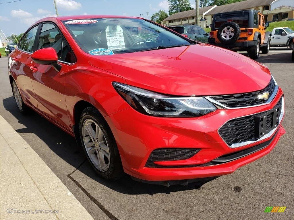 2017 Cruze LT - Red Hot / Jet Black photo #42
