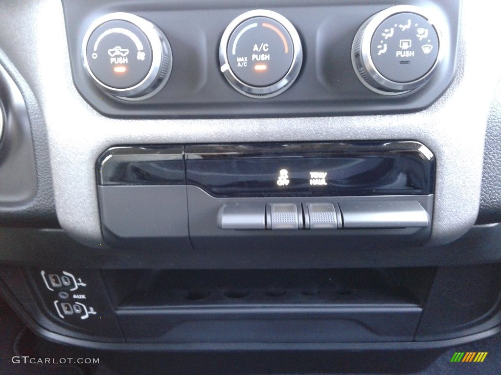 2019 Ram 3500 Tradesman Regular Cab 4x4 Controls Photo #133571281