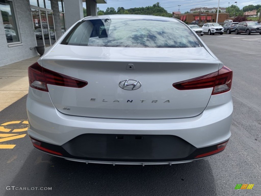 2019 Elantra SE - Symphony Silver / Black photo #5