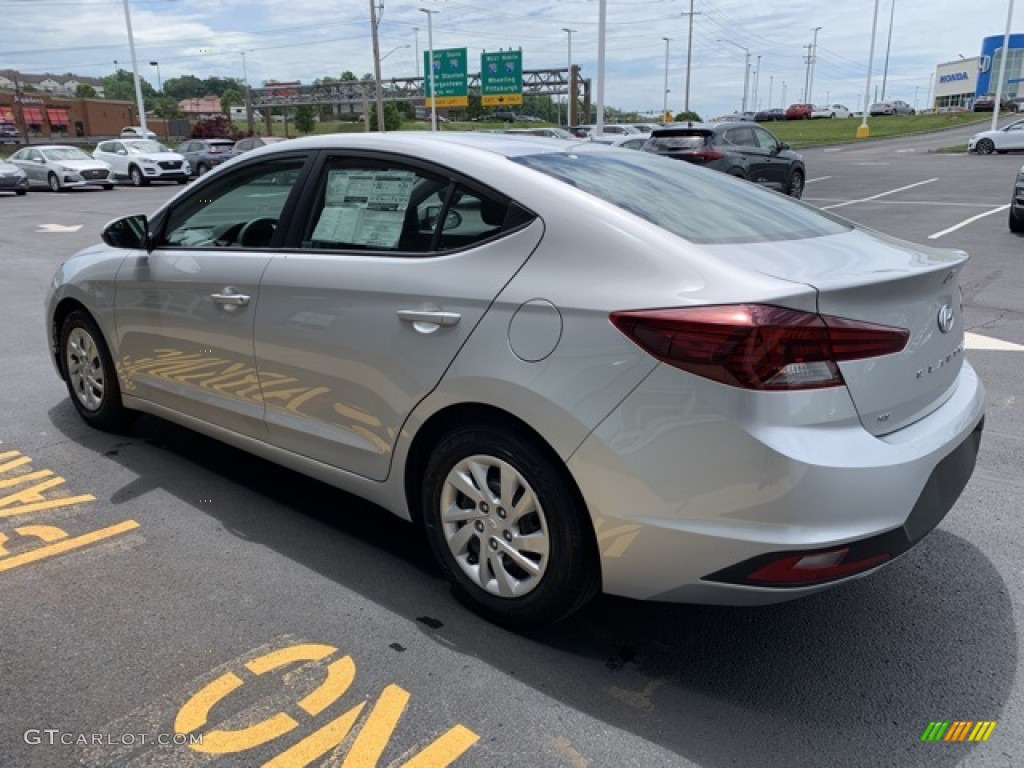 2019 Elantra SE - Symphony Silver / Black photo #6