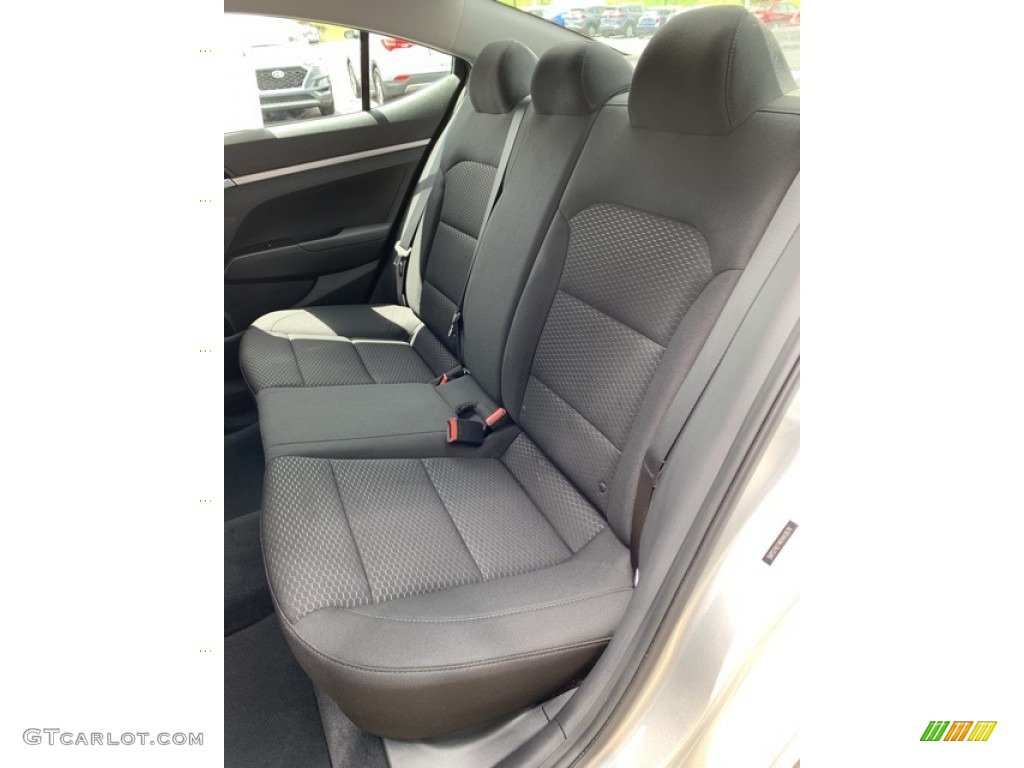 2019 Elantra SE - Symphony Silver / Black photo #19