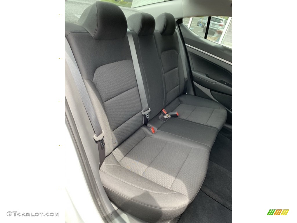 2019 Elantra SE - Symphony Silver / Black photo #25