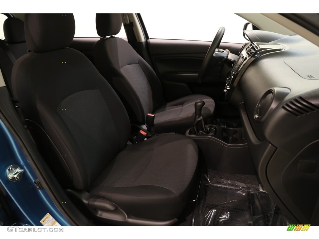 Dark Gray Interior 2018 Mitsubishi Mirage ES Photo #133579582