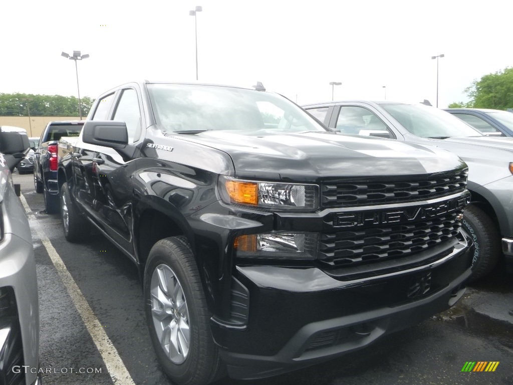2019 Silverado 1500 Custom Crew Cab 4WD - Black / Jet Black photo #2