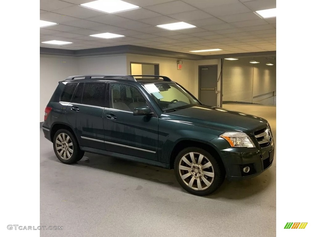 2011 GLK 350 4Matic - Jade Green Metallic / Almond/Black photo #6