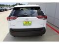 Super White - RAV4 XLE Photo No. 7