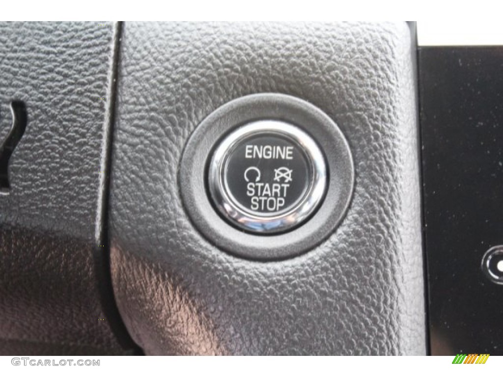 2013 Taurus Limited - Ingot Silver Metallic / Charcoal Black photo #16
