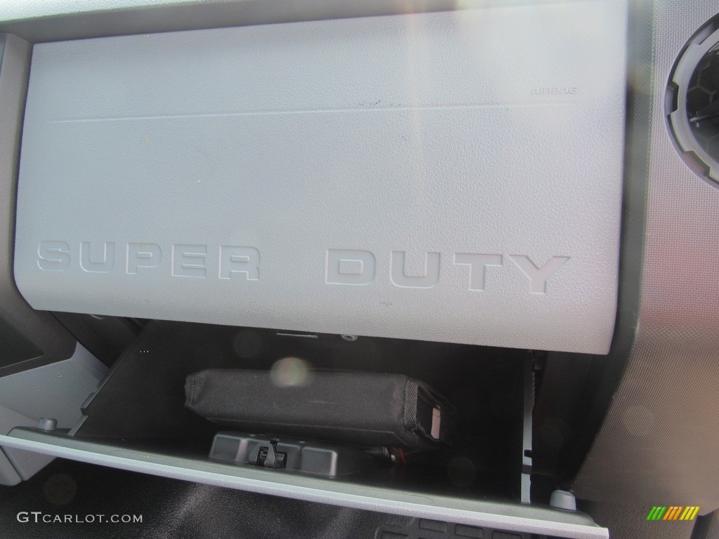 2013 F250 Super Duty XL Regular Cab 4x4 - Oxford White / Steel photo #37