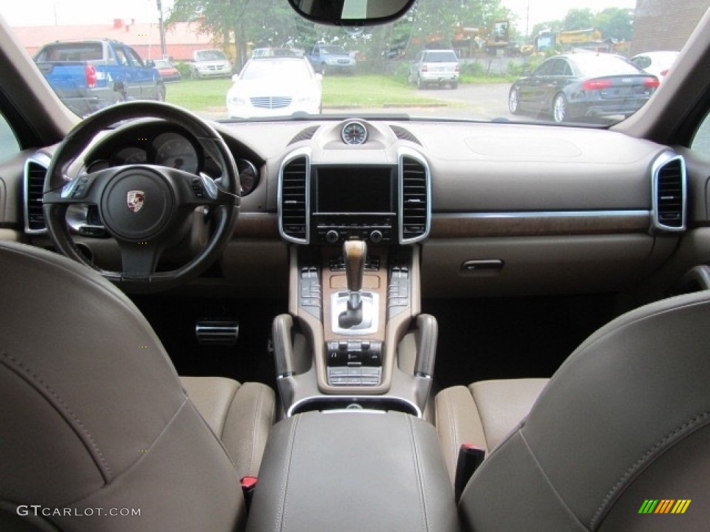 2012 Cayenne S - Sand White / Umber Brown/Light Tartufo photo #13