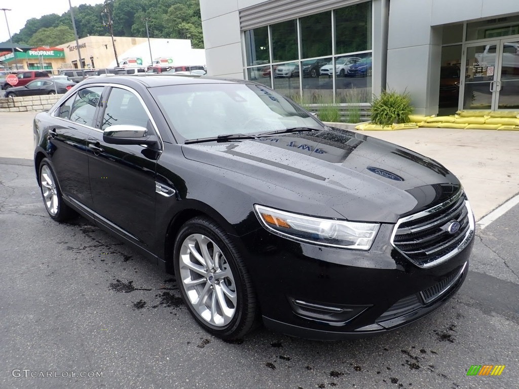 Shadow Black 2018 Ford Taurus Limited AWD Exterior Photo #133606655