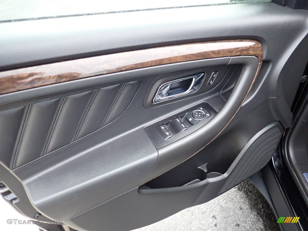 2018 Ford Taurus Limited AWD Charcoal Black Door Panel Photo #133606862