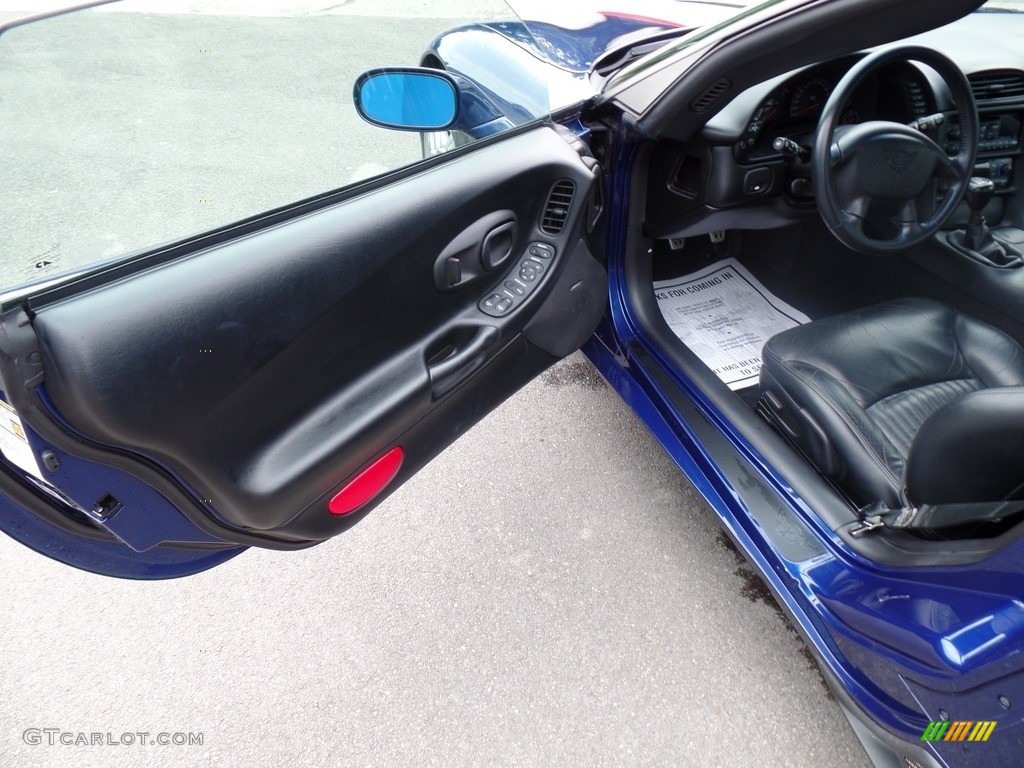 2004 Corvette Z06 - LeMans Blue Metallic / Black photo #15